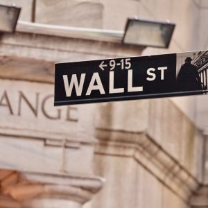 Market check: Stocks mixed as tech remains under pressure, crude oil dips